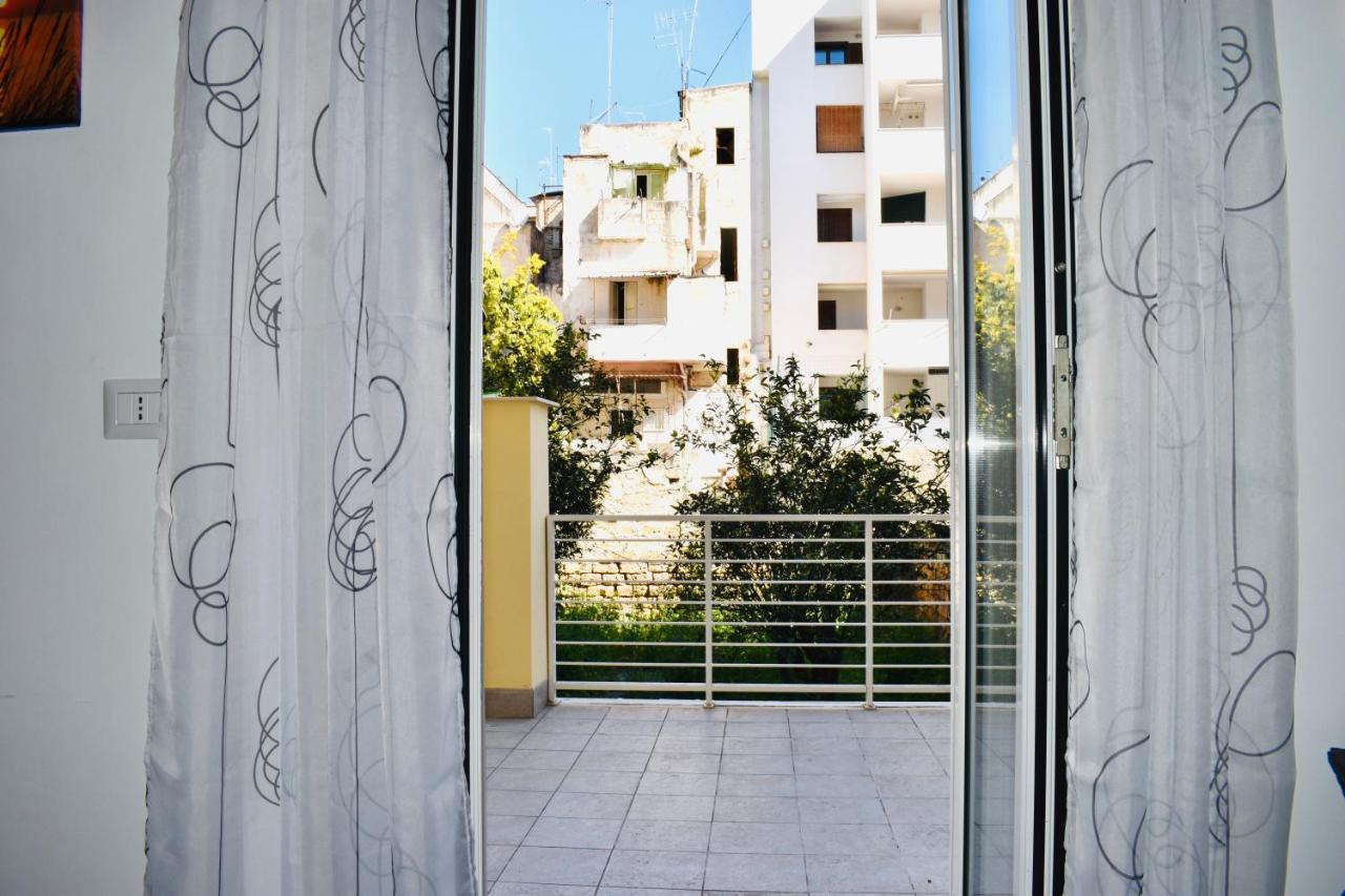 Miral One Apartamento Bari Exterior foto